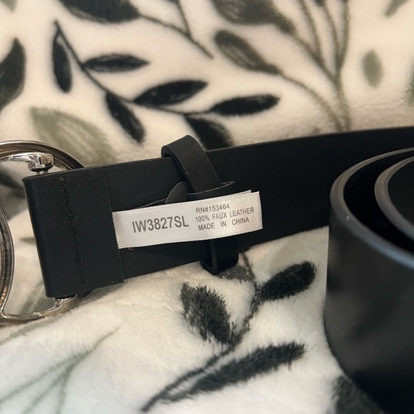 Black Belt with Silver Buckle - Picture 4 of 5